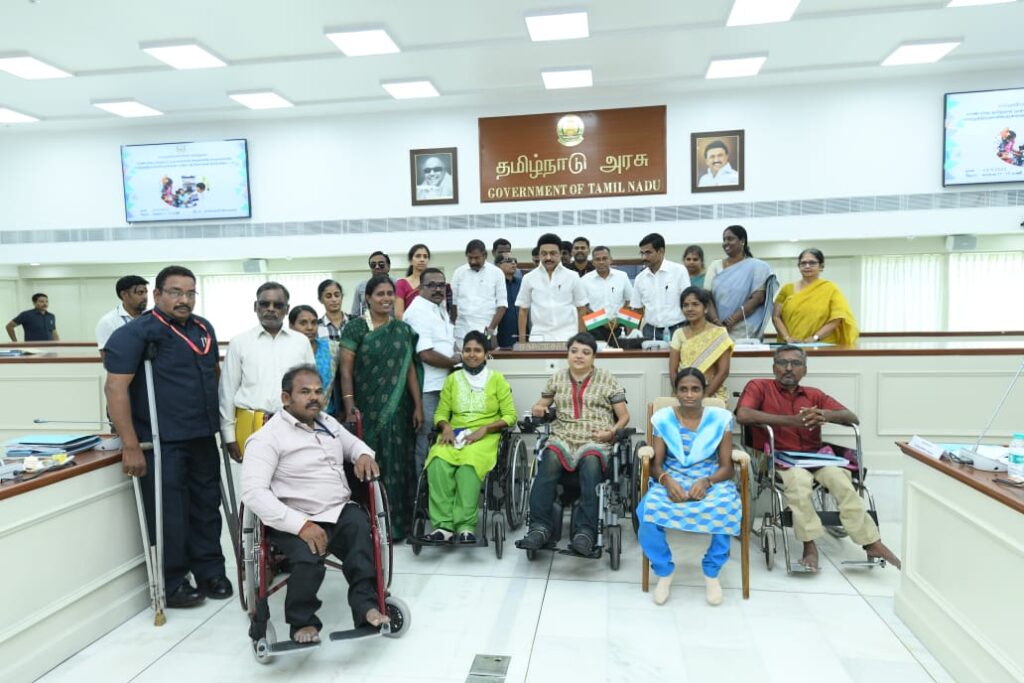 Hope Chennai disability meet with tamil nadu cm photograph