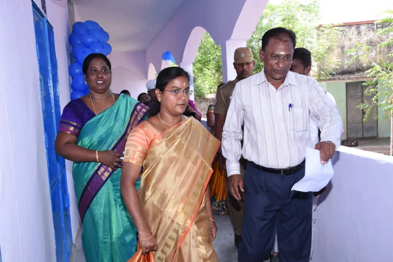Officials arriving at a Tamil Nadu disability welfare department event